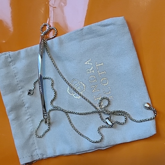 Kendra scott Graham adjustable choker necklace in gold - Picture 7 of 8